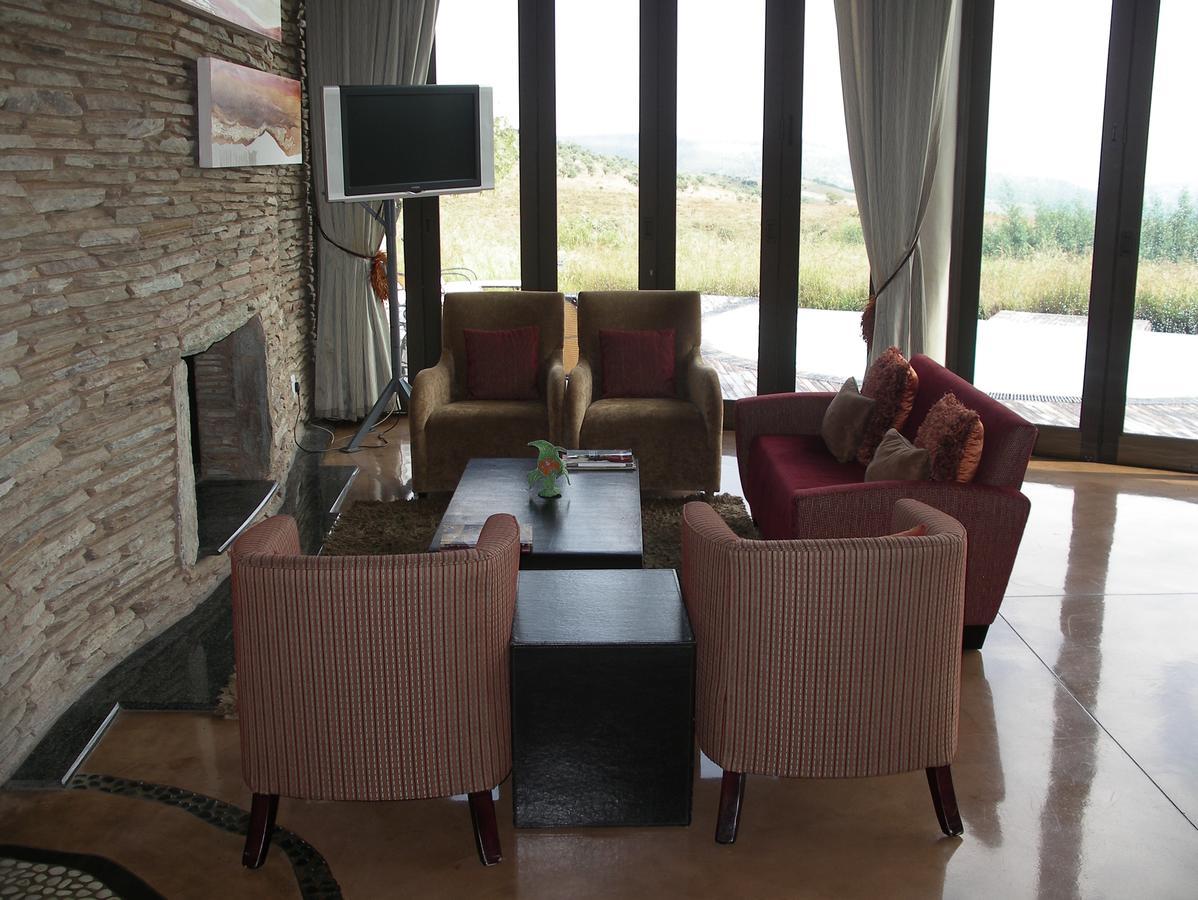 Maropeng Boutique Hotel Magaliesburg Exteriör bild