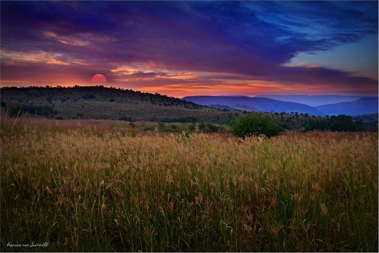Maropeng Boutique Hotel Magaliesburg Exteriör bild