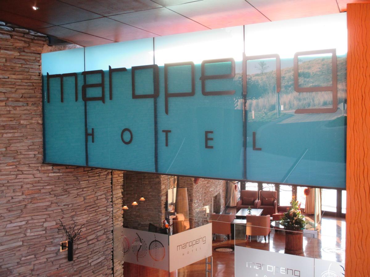 Maropeng Boutique Hotel Magaliesburg Exteriör bild