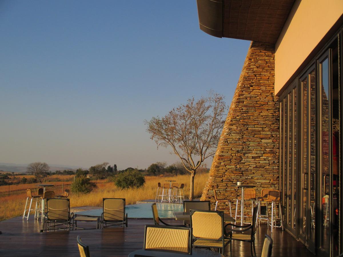 Maropeng Boutique Hotel Magaliesburg Exteriör bild