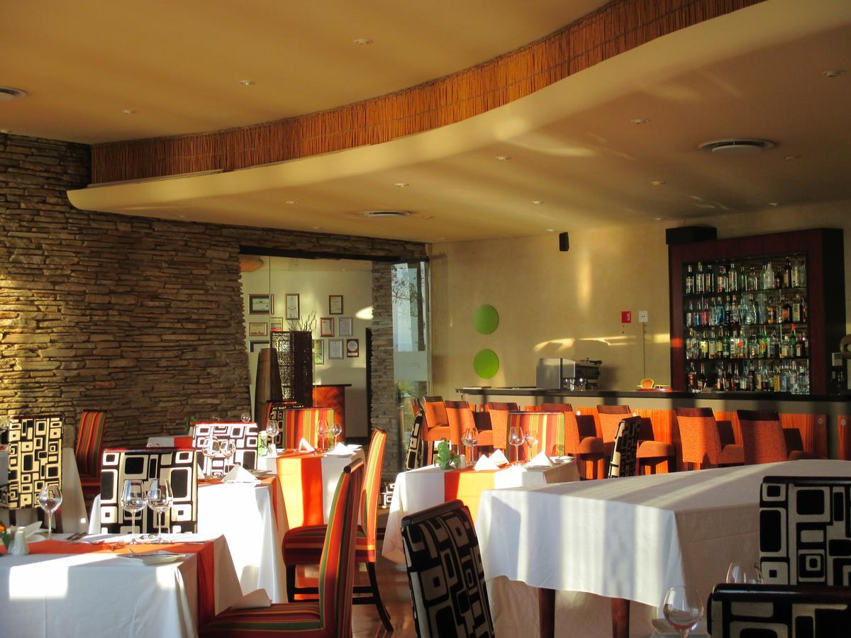 Maropeng Boutique Hotel Magaliesburg Exteriör bild